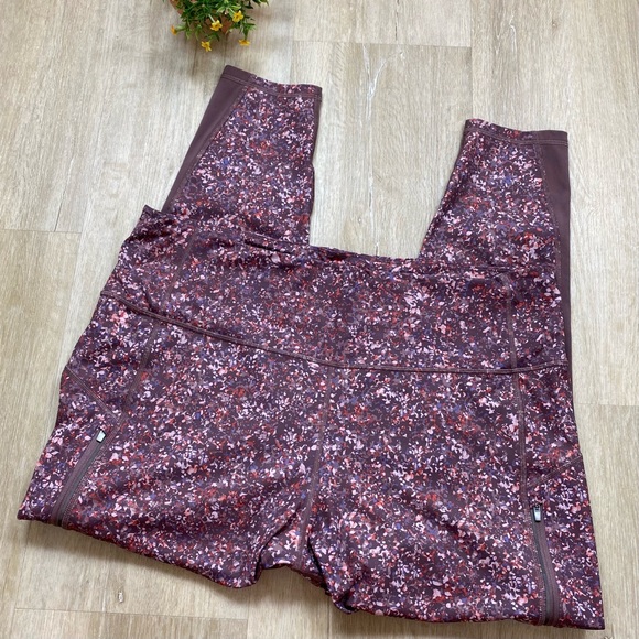 Athleta Rainier Printed Mesh Tight in Sandstone Smoked Almond Brown Multi - Picture 5 of 10